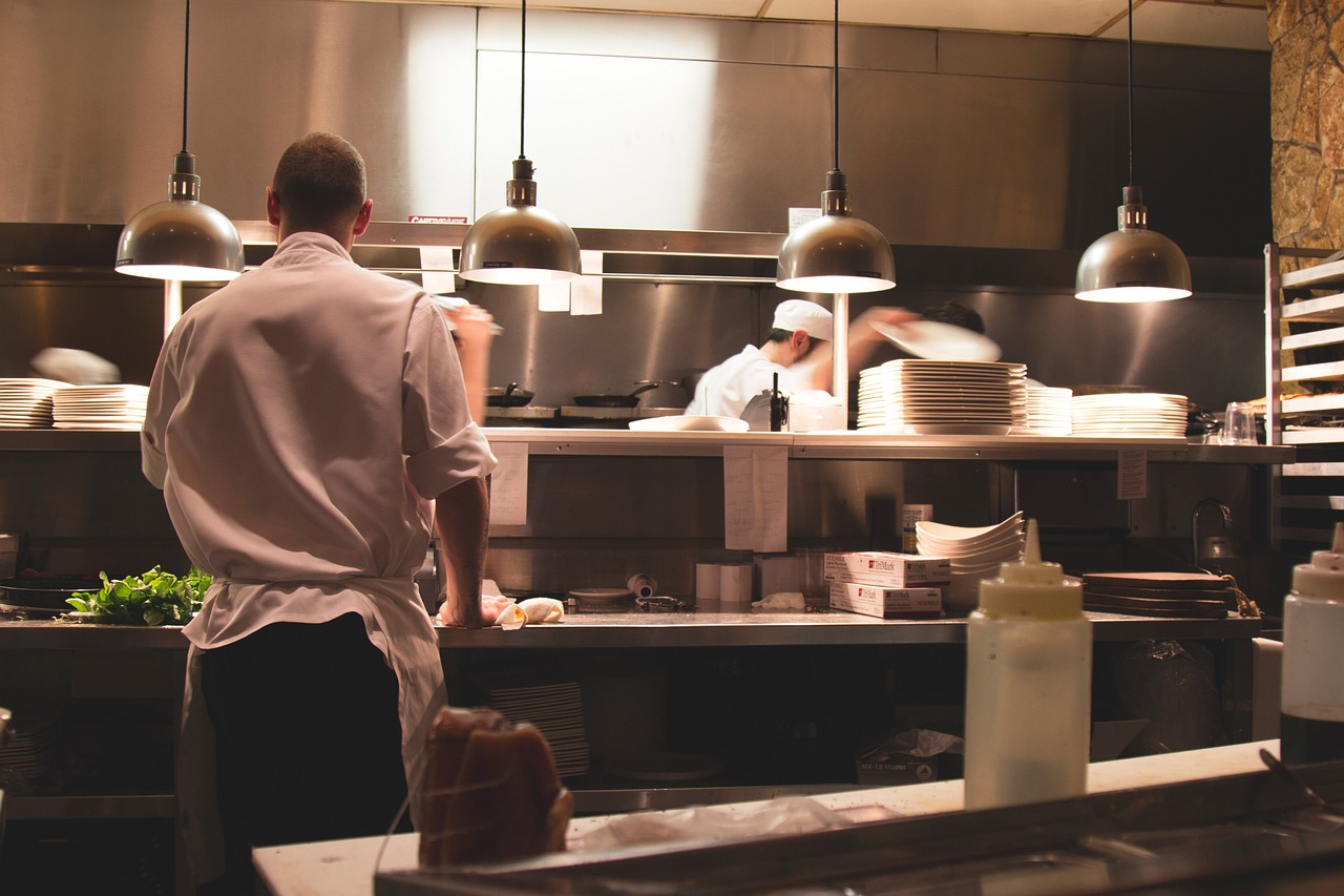 NR 12 – MÁQUINAS E EQUIPAMENTOS – MÁQUINAS PARA AÇOUGUE, MERCEARIA, BARES E RESTAURANTES